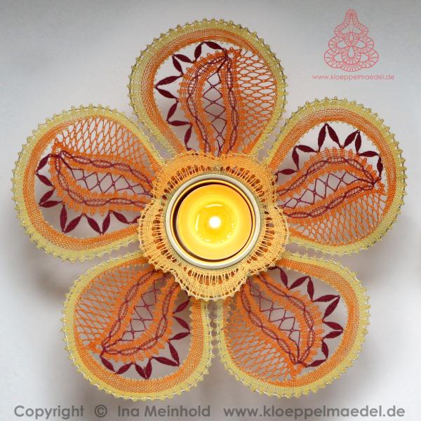 458 Klöppelbrief Blüte „Hibiscus" für Holz-Teelichthalter